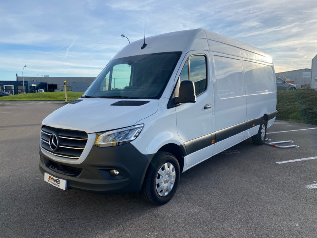 FOURGON / UTILITAIRE MERCEDES SPRINTER