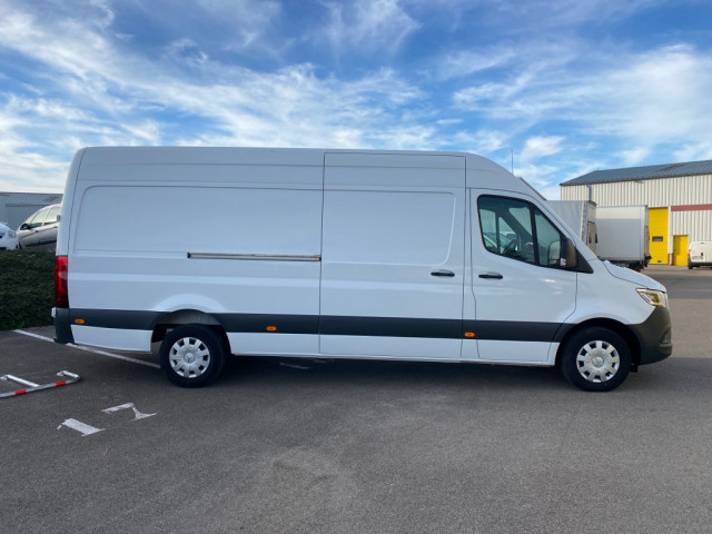 FOURGON / UTILITAIRE MERCEDES SPRINTER