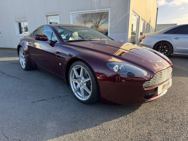 COUPÉ ASTON MARTIN VANTAGE